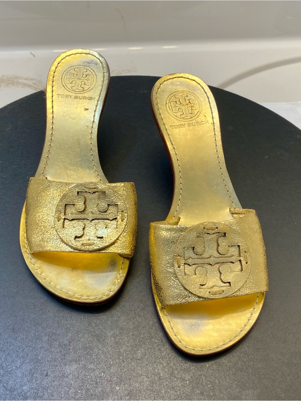 Tory Burch Aerin Metallic Gold leather slide great condition great bottom clean
